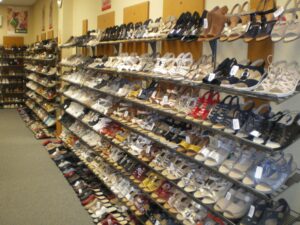 Schoenwinkel on sale